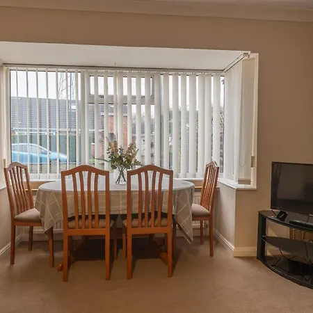 No 48 - 3 Bedroom Heworth In *