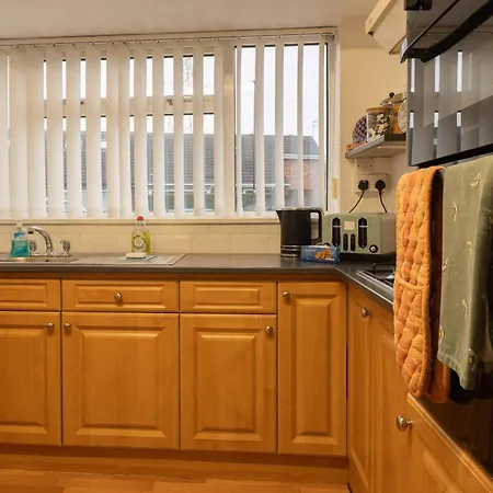 No 48 - 3 Bedroom Heworth In Semesterbostad